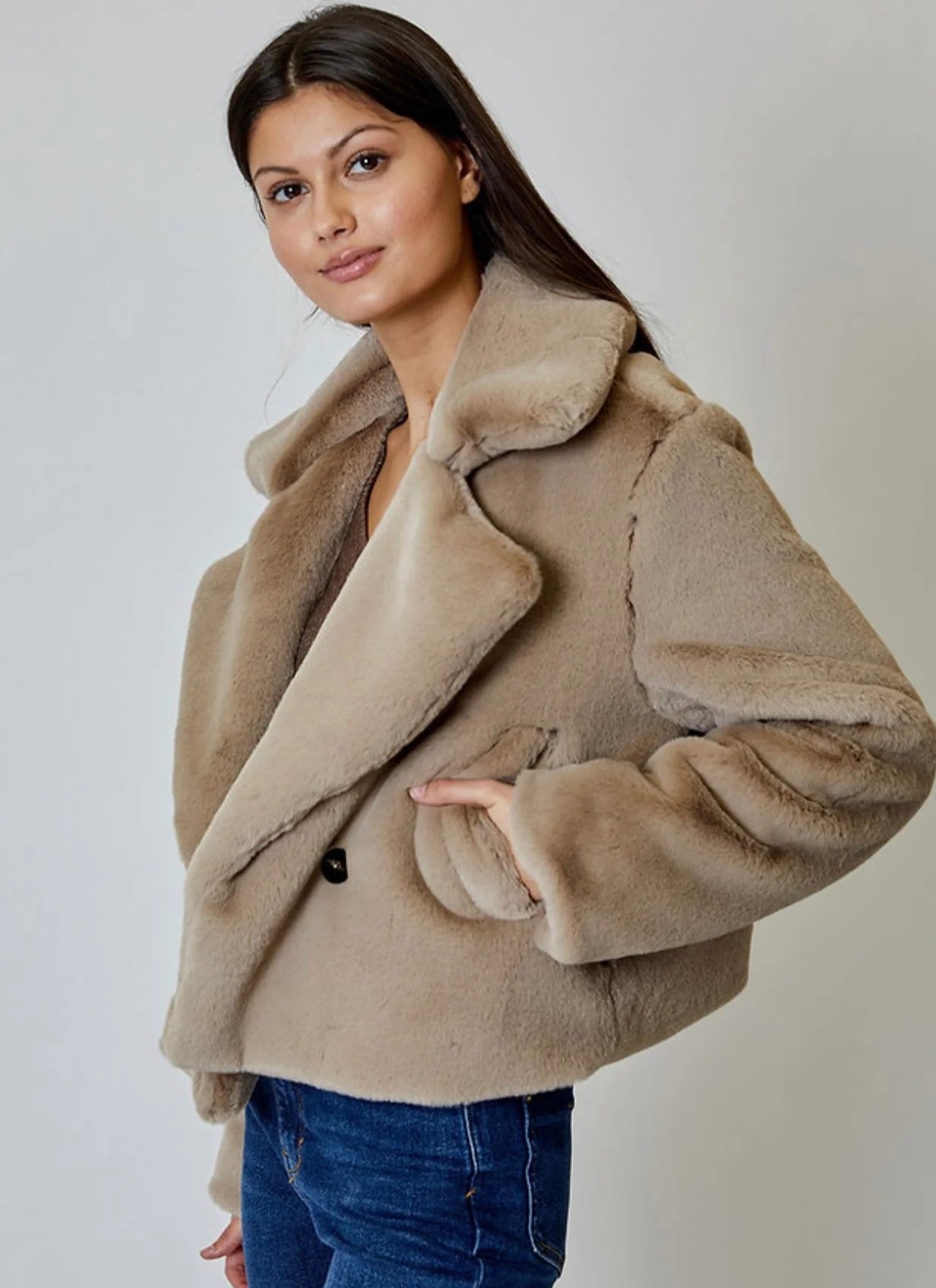 Ophelia Faux Fur Cropped Jacket